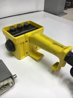 USED Harting 4 Button