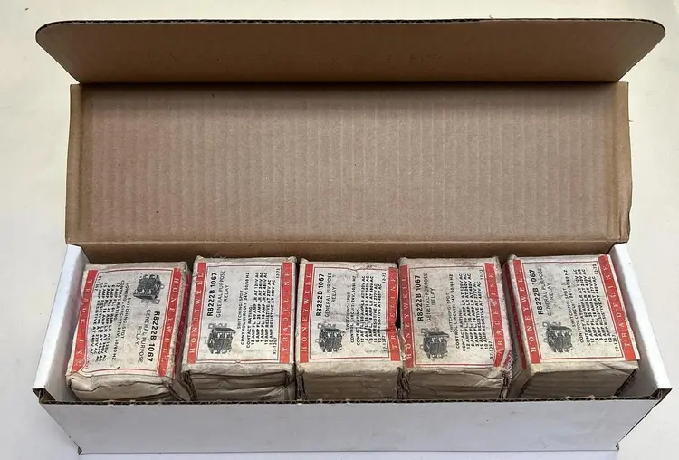 Used HONEYWELL R8222B1067 Miscellaneous Equipment (Electrical & Power) | Surplus Asset Holdings #1188886