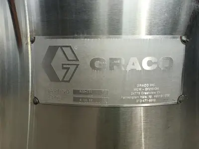USED 1988 GRACO GRACO R00-232 60-GALLON S/S TANK