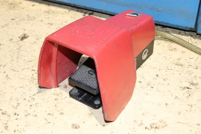 Haco COMBI 220/6 Corner Notcher - 8" x 8" x 1/4"