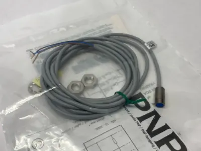 New | in-Stock Micro Detectors PE6/CP-1A Proximity Sensors Michigan US | Maverick Industrial Sales #1454208