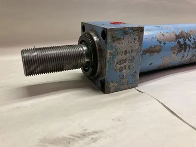 Used VICKERS CF-2P-010-A 151459L Cylinders | Surplus Asset Holdings #1206703