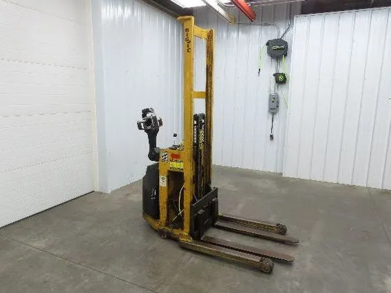 Used BIG JOE _UNKNOWN_ Pallet Lifters Indiana US | Arrow Industrial #617343