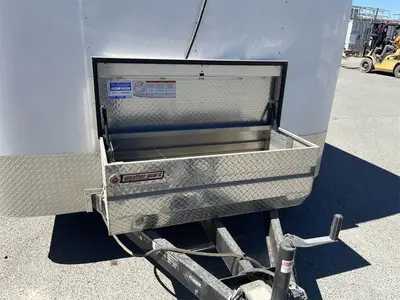 USED 2010 VICTORY 102