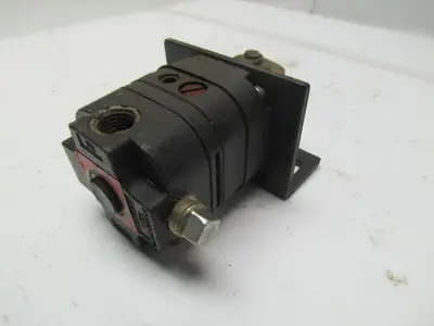 Marsh Bellofram 10PL Pneumatic plunger operated regulator 2-60 PSI Range