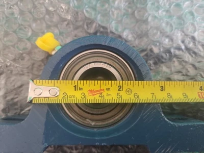 NEW SKF YET 205-100