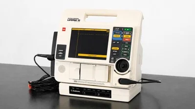 USED MEDTRONIC LIFEPAK 12 BIPHASIC DEFIBRILLATOR/MONITO
