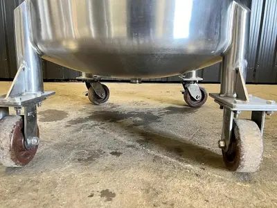 Used LEE INDUSTRIES 250 LDBT Stainless Steel Tanks Quebec CA | Carter-Wilson Equipment Services #451009