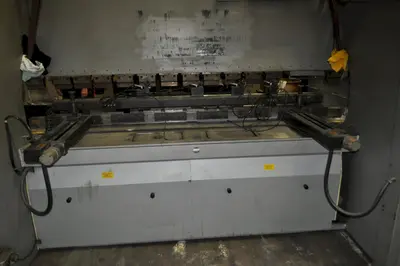 USED AMADA FAB-100 D / FBD-1030