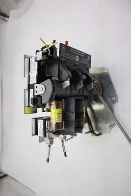 ALLEN BRADLEY 1494V-DS400 /1494V-FS60 DISCONNECT SWITCH / A 400A 600V STOCK 5305