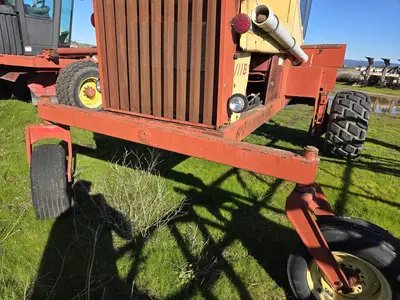 USED 1990 NEW HOLLAND 1118