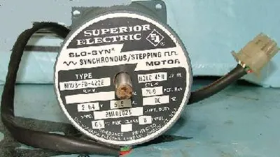 QTY. 1. SUPERIOR ELECTRIC SLO-SYN SYNCHRONOUS STEP...
