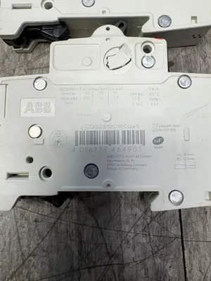 ABB 2CDS251001R0065 & 1 2CDS252001R0105 Electrical/PLC/Automation | ESS Industrial Equipment Sales (9)