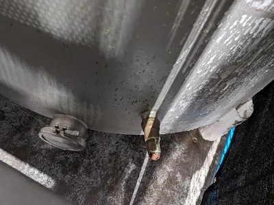 Heated Oil Holding Tank