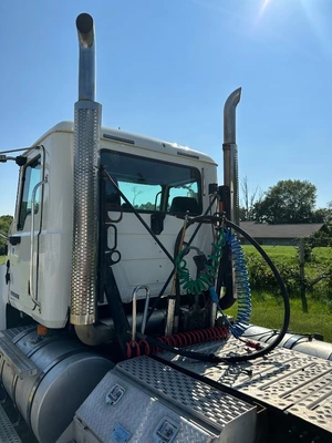 Used 2008 MACK CHU613 Conventional trucks Indiana US | Proxy Equipment #1384941