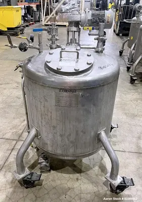 Amherst 75 Gallon Agitated Stainless Steel Pressure Tank