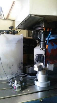 USED 1989 MAZAK VQC-15/40