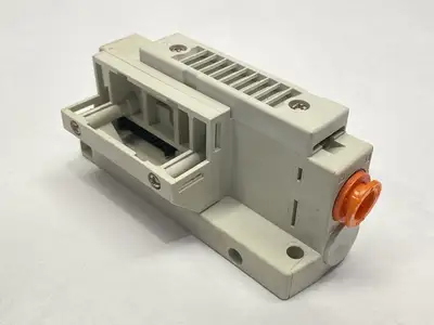 SV2000-51D1-13AS-N11 | SMC  Pneumatic Manifold Endplate - New Other