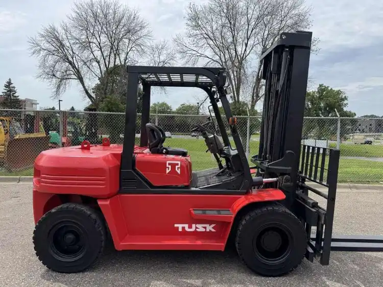 Used 2009 TUSK/ KOMATSU 1540D-8 Misc Forklifts Colorado US | Discount Forklift #237231
