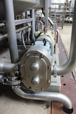 Displacement Pump