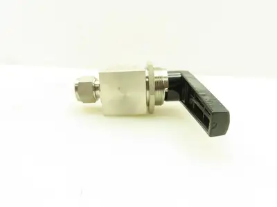 Swagelok SS-45S12MM-A  12mm Tube Fitting Ball Valve 1500PSI 316 Stainless Elbow