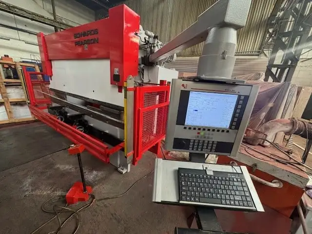 Used EDWARDS PEARSON _UNKNOWN_ Press Brakes GB | Zebra Worldwide Machinery #1146137