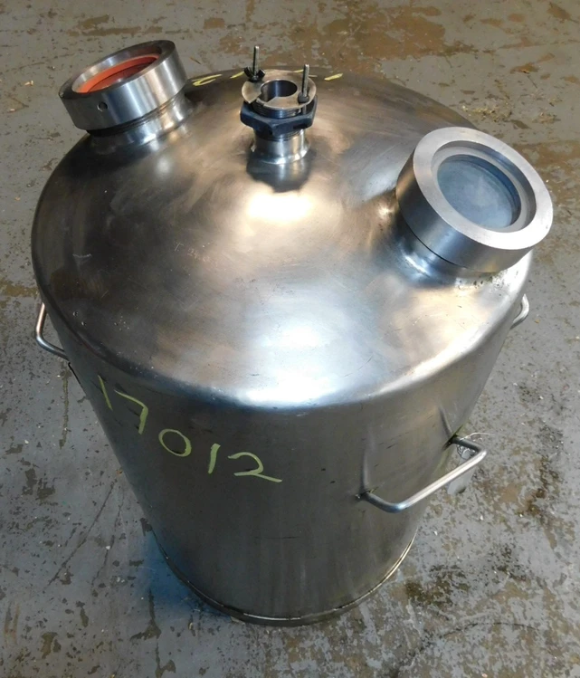 Used 30 GALLON CLOSED TANK 30 GALLON Stainless Steel Tanks New Jersey US | Champion Trading Corporation #424652