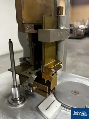 USED Qualicaps Qualicaps Capsule Filler