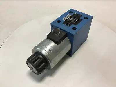 USED REXROTH 4WE10C32/CG24N9Z4