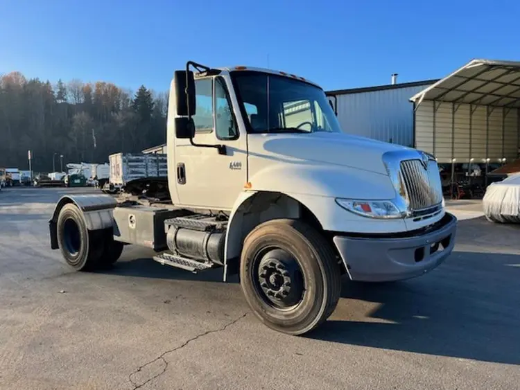 Used 2007 INTERNATIONAL DURASTAR 4400 Cab Chassis trucks Washington US | Puget Sound Truck Sales #1546530