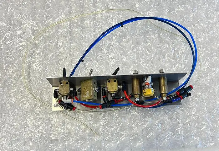 GAS DISTRIBUTION BOX
