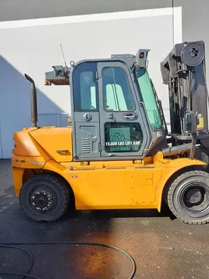 USED 2018 HYUNDAI 70D-9