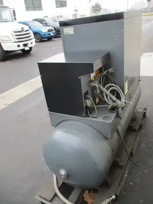 USED 2006 CHICAGO PNEUMATIC QRS-10