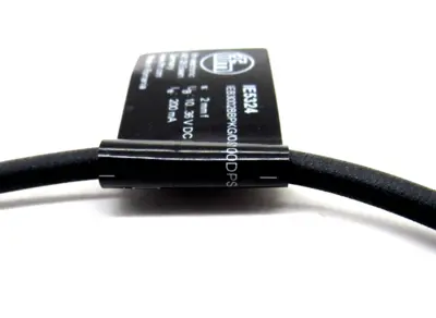 NEW IFM EFECTOR IEB3002BBPKG/0,8M/FH/US100DPS INDUCTIVE SENSOR IE5324
