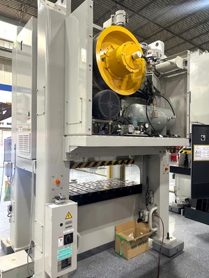 NEW 2026 KOMATSU PRESSES KOMATSU E2W110HVS PRESS