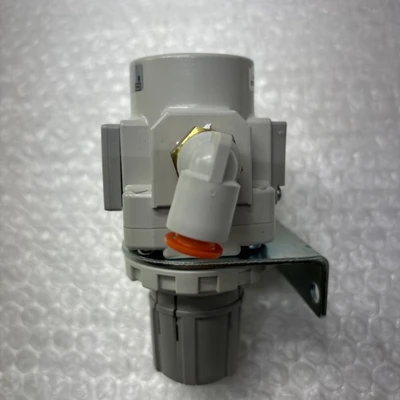 NEW SMC AR30-N02E-Z-B