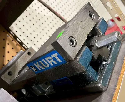 USED KURT 3600V
