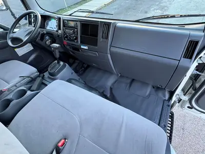 Used 2019 ISUZU NQR Reefer Trucks Florida US | Truck and Van Outlet #1509201