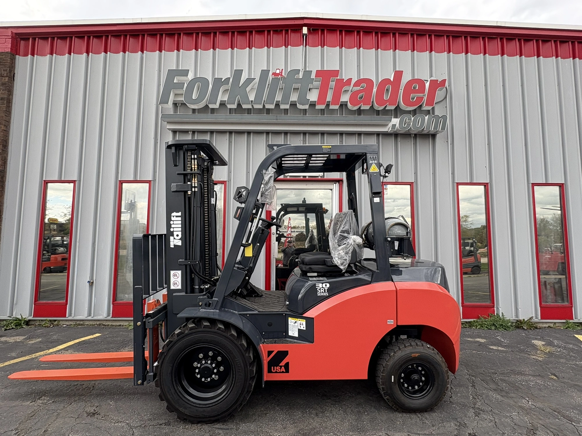 NEW 2025 TAILIFT PFG30