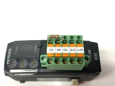 Used KEYENCE CC-Link Communication Unit, 1 to 64 Station Number Settings PLC Processors Michigan US | Maverick Industrial Sales #1389315