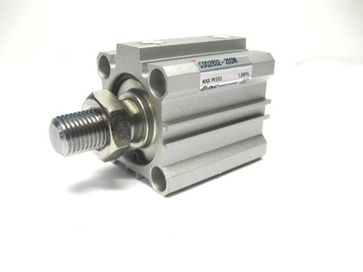 NEW SMC CDQ2B32-20DM