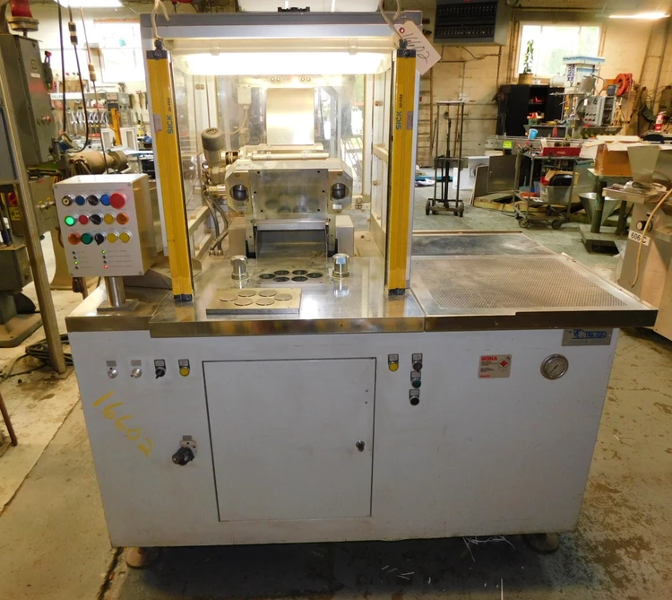 Used VETRACO POWDER PRESS CP 024C 5006 Cosmetic Complete Packaging Lines New Jersey US | Champion Trading Corporation #872156