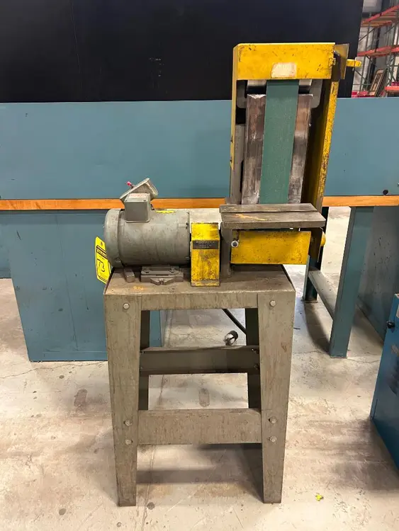Used _UNKNOWN_ _UNKNOWN_ Belt Grinders Including Sanders Virginia US | Myron Bowling Auctioneers Inc #1553551