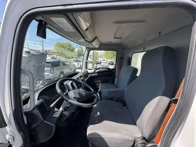 Used 2017 HINO INTERNATIONAL Cab Chassis trucks California US | Commerce Truck Equipment Sales #1548702
