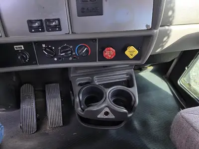 USED 2014 KENWORTH T370