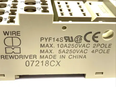 USED OMRON PYF14S
