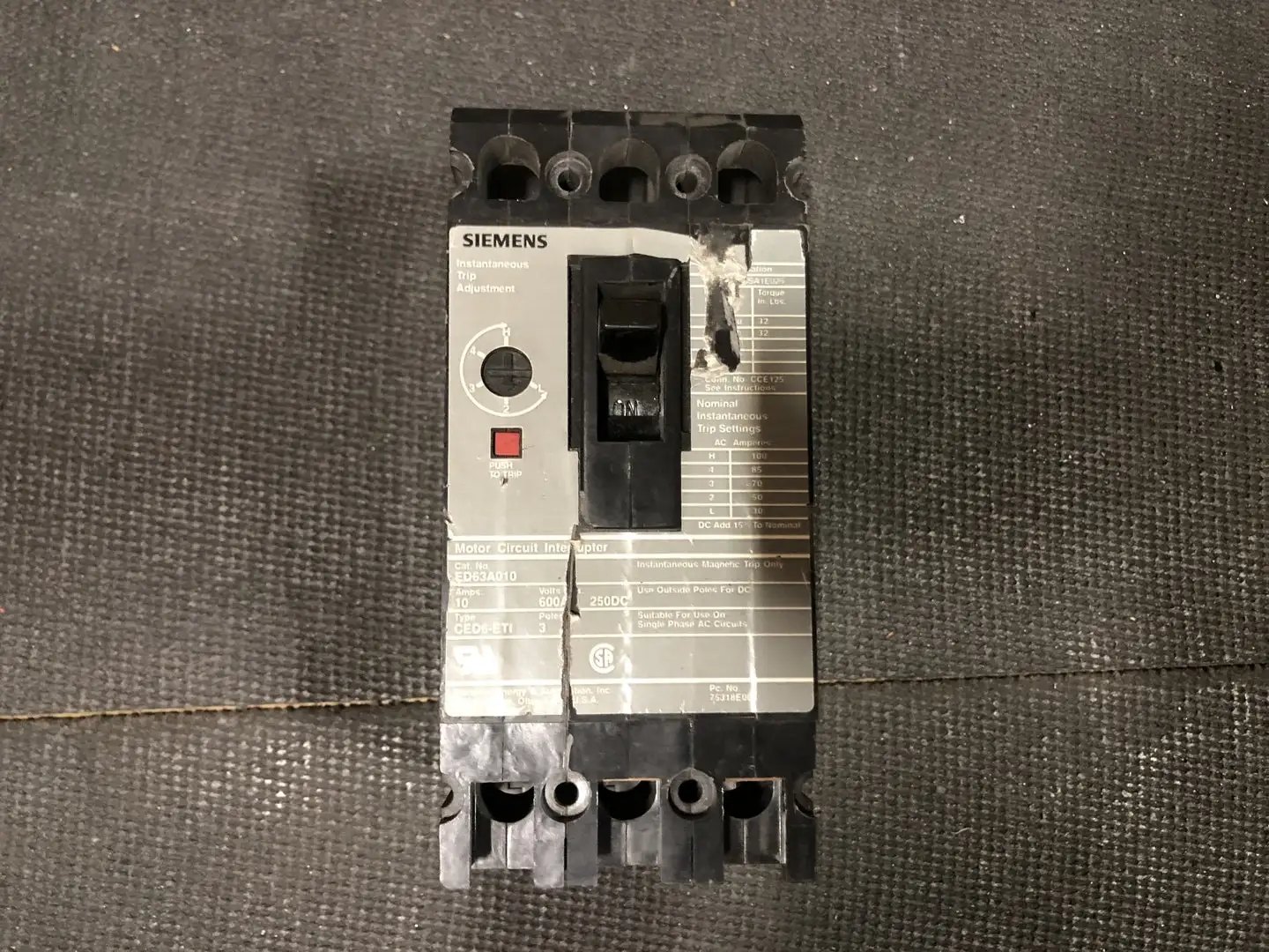 USED SIEMENS ED63A010