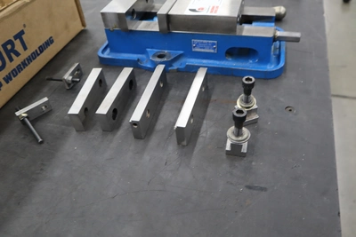 Used KURT WORKHOLDING SOLUTIONS D40 Vises Minnesota US | Machinesused.com #1505718