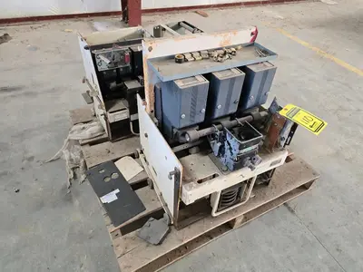Used _UNKNOWN_ _UNKNOWN_ Circuit Breakers Indiana US | Myron Bowling Auctioneers Inc #1503989