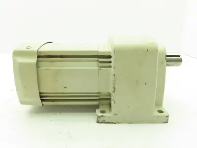 Mitsubishi GM-H Parallel Shaft Geared Motor 1:100 Ratio 0.2Kw 220V 3PH 18 RPM